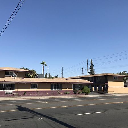 Economy Inn Modesto Dış mekan fotoğraf