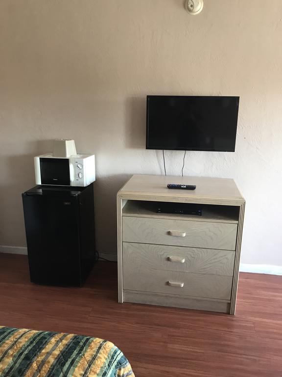 Economy Inn Modesto Dış mekan fotoğraf
